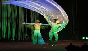 مسرح الرحال في أكبر عرض بشوارع مدينة الدار البيضاء