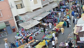 الدشيرة الجهادية :المجلس الجماعي عاجز عن معالجة ظاهرة احتلال الملك العمومي بشارع السعديين