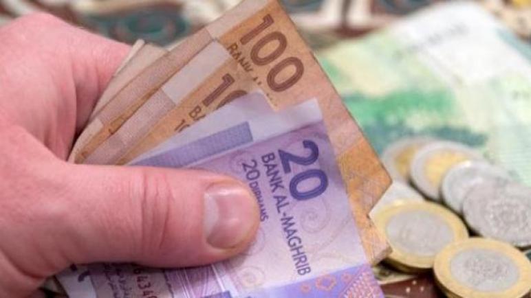 مؤسسة بنكية بأيت ملول تحرم مواطن من دعم التضامن كوفيد