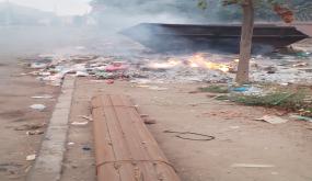 فضيحة بيئية بالحي الصناعي آيت ملول: من يحاسب على كارثة الأزبال والدخان؟