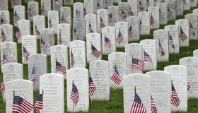 الولايات المتحدة تتجاوز حاجز الـ190 ألف وفاة جراء كورونا