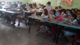 تكديس التلاميذ داخل القسم يثير الإستنفار في وزارة التربية