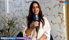 شامة نقود خبيرة تجميل تكشف عن منتوجها خاص بالبشرة والشعر