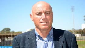 فريق المغرب الفاسي ينهي تعاقده مع المدرب أنخيل كاموندي بالتراضي