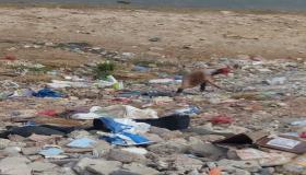 مريض بالسرطان يقوم بتنظيف ما عجزت الجهات المختصة فعله من الحفاض على البيئة بازرو ضواحي ايت ملول..