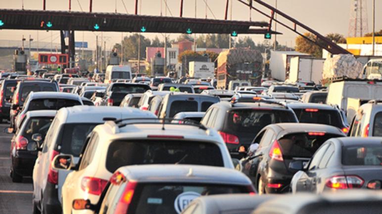 هذه حقيقة تمديد 48 ساعة لتمكين المواطنين من السفر قبل العيد