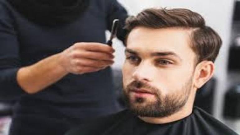 صاحبة صالون للحلاقة بايت ملول تخرق قانون الحجر الصحي.