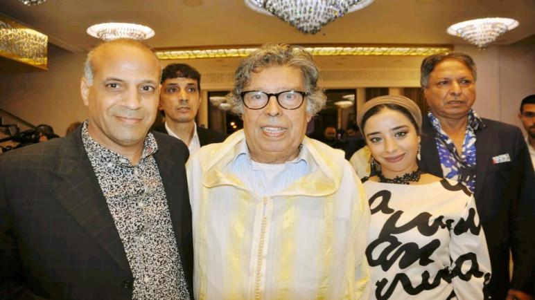 الفنانة التشكيلية فاطمة غزال تصنع الحدث..