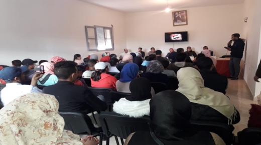 ندوة فكرية بعنوان “المقاوة المغربية خلال فترة الحماية “بإحدى الفروع الإقليمية بسيدي بنور .