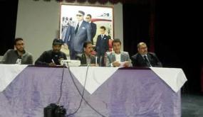 الفنان الأمازيغي يعقد ندوة صحفية بمناسبة ألبومه الجديد.