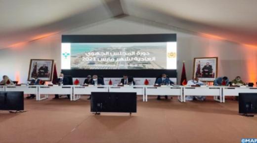 مجلس جهة الداخلة – وادي الذهب يصادق على 14 مشروعا بقيمة 574 مليون درهم بالكركرات