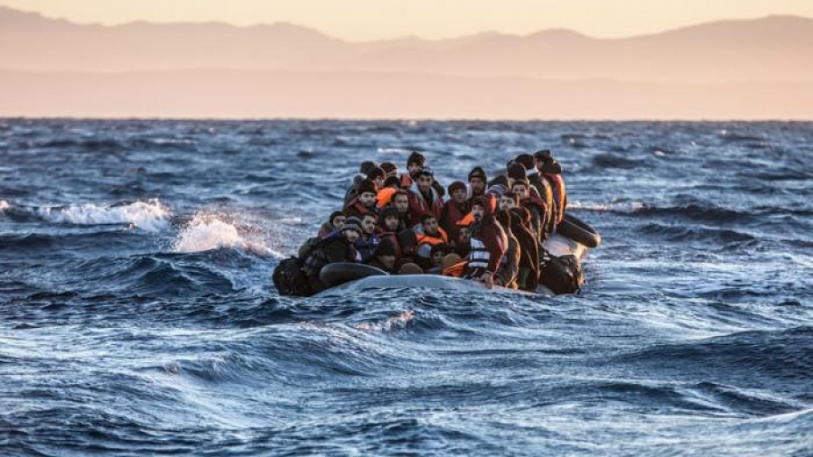 90-005846-charities-pay-people-traffickers-ferry-migrants_700x400