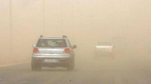 من يطفئ غبار هذا المقطع الطرقي الحيوي في انتظار إنهاء اشغاله بايت ملول