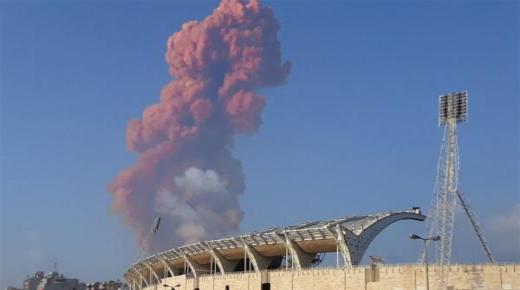 إنفجار ضخم يخلف عشرات الإصابات في بيروت