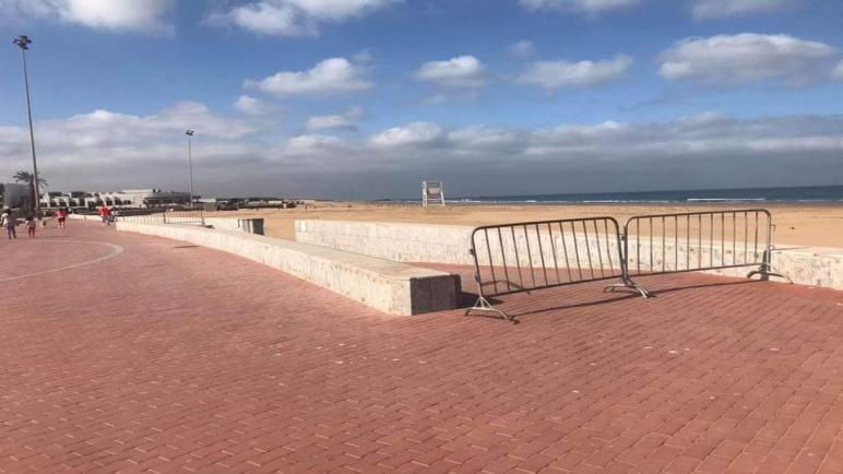 عاجل: سلطات أكادير تستعد لإغلاق شواطئ الأقليم ومنع بث المباريات بالمقاهي
