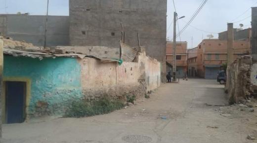 ملف المنازل المهددة بالانهيار تعود إلى الواجهة والسلطات الإقليمية بإنزكان مطالبة بالتدخل العاجل