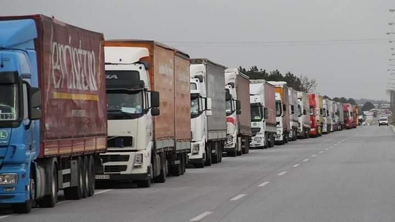 في رد فعل قوي.. المغرب يمنع دخول الشاحنات الإسبانية غير المتوفرة على عقد شراكة مغربية