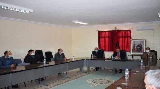 مدير الأكاديمية الجهوية للتربية و التكوين لجهة بني ملال خنيفرة يشرف على تسليم المهام وتنصيب فؤاد باديس مديرا إقليميا بأزيلال