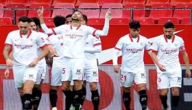 النصيري يواصل تعزيز أرقامه الشخصية في الليغا بعد ثلاثيته في شباك قادش