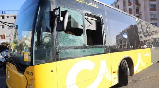 توقيف قاصر يكسر زجاج حافلة جديدة بالدار البيضاء