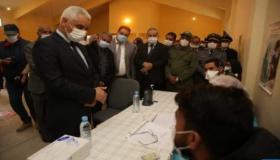 وزير الصحة يزور مركزين للتلقيح ضد “كوفيد-19” بمدينة الداخلة