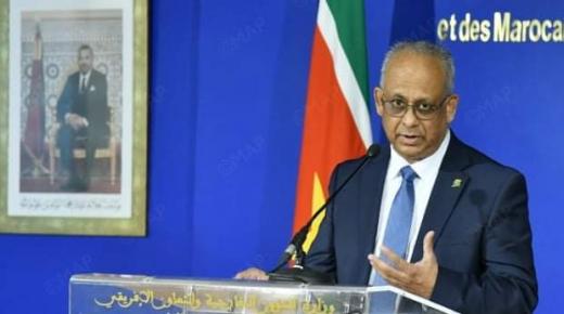 وزير شؤون خارجية سورينام يعبر عن اهتمام بلاده بالتجربة المغربية في مجال البيئة