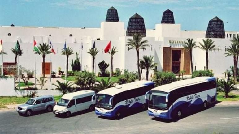 النقل السياحي بالمغرب.. الوزارة الوصية تؤكد انفتاحها لمناقشة وتدارس جميع الإكراهات المرتبطة بالقطاع