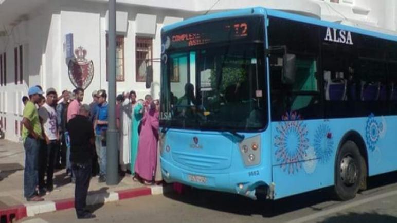 وسط صمت المسؤولين بطنجة .. حافلات شركة ألزا الإسبانية تتحول إلى ناقلات لكورونا