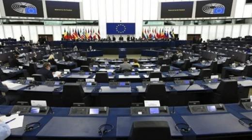 البرلمان الأوروبي يقرر إدانة المغرب بشأن استخدام ملف القاصرين ضد إسبانيا