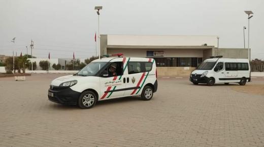 السلطات المحلية والأمنية بأيت ملول تقود حملة تحسيسية للوقاية من كورونا وتوقف عددا من مخالفي ارتداء الكمامات