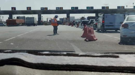 أسفار العطلة المدرسية تُجدد اتهامات “الابتزاز” إلى شركة الطرق السيارة