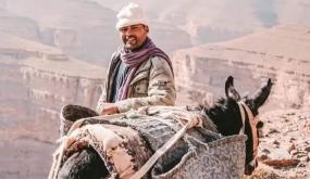 بعد “شهرته المؤقتة”.. محمد المكي يظهر على “يوتيوب” لتوثيق يومياته بالجبل