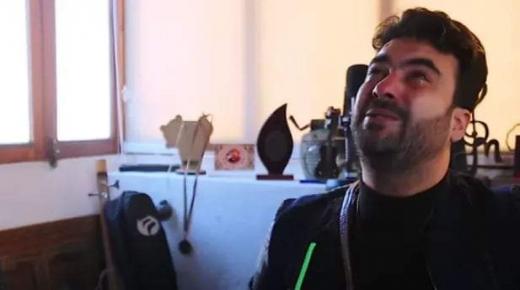 في تصريحات وصفت بالمستفزة والصبيانية .. ناصر ميكري : “علمنا المغاربة طريقة اللباس”