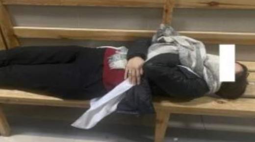 والد تلميذة يوجه لكمات قوية لأستاذة داخل القسم ويرسلها إلى المستشفى في حالة غيوبة