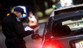 الشرطة تحرر مخالفات السير لوزراء وشخصيات نافذة