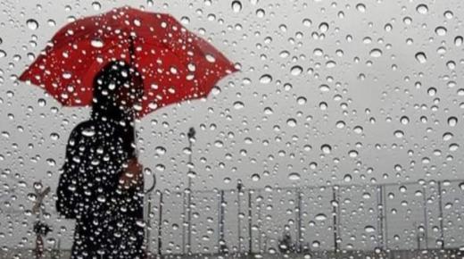 طقس الجمعة: مديرية الأرصاد تتوقع أجواءً مُمطرة بهذه المناطق