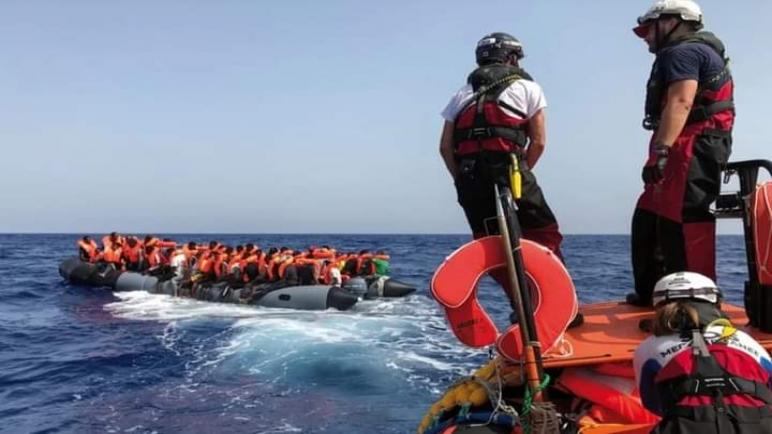 محكمة إسبانية تمنح الجنسية لطفلة ولدت على متن قارب مهاجرين