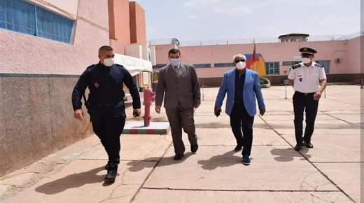 التامك يتفقد سجونا بزيارات مفاجئة