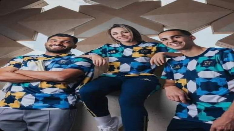 وزارة الثقافة توجه إنذاراً قضائياً لشركة “أديداس” بسبب استعمال تصاميم من التراث المغربي في قميص المنتخب الجزائري