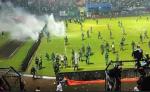 ارتفاع عدد وفيات أعمال الشغب في ملعب كرة قدم بإندونيسيا الى 129 شخصاً