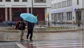أمطار قوية ورعدية بعدد من مناطق المغرب