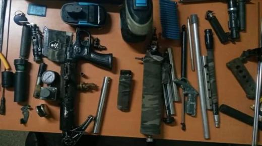 حيازة بندقية وقيادة سيارة تعمل بقنينات الغاز تورطان أربعينيا في وجدة