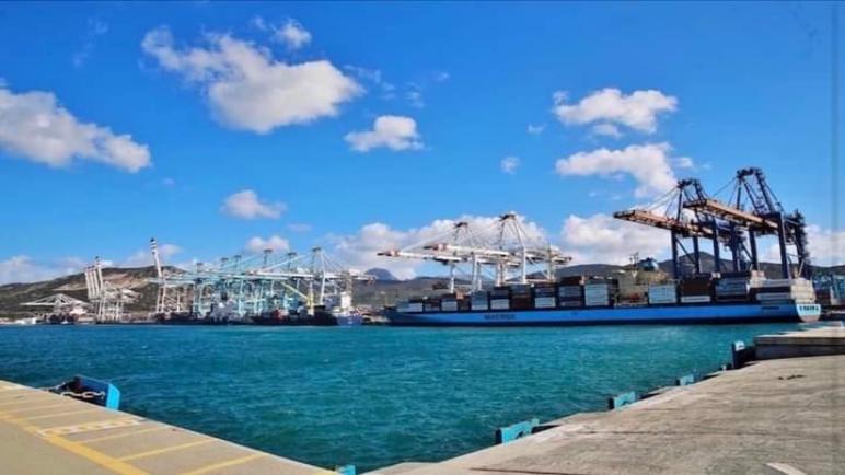ميناء طنجة يواصل الريادة إفريقيا ومتوسطيا‎‎
