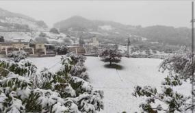 أمطار قوية وثلوج بعدد من مناطق المغرب