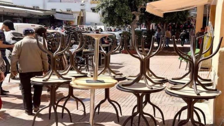 أرباب المطاعم والمقاهي يشتكون تراجع المداخيل المالية في بداية رمضان‬