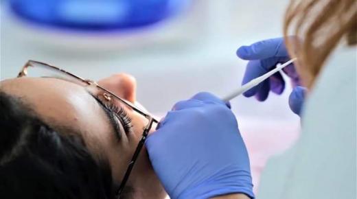 إصابة مواطنين بمضاعفات خطيرة تسقط شبكة “أطباء وهميين” في مكناس وسلا