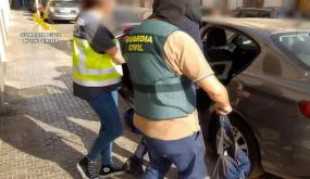 تفكيك شبكة خطيرة تنشط في تهريب المخدرات