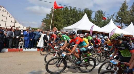 مدينة إفران تحتضن البطولة الوطنية لسباق الدراجات على الطريق من 23 إلى 25 يونيو الجاري