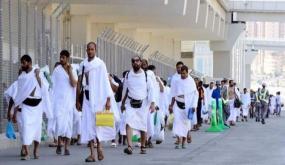 حجاج بيت الله يتوافدون على مشعر منى لقضاء أيام التشريق