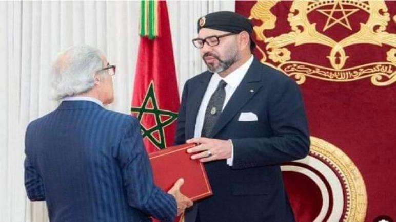 جلالة الملك يستقبل والي بنك المغرب